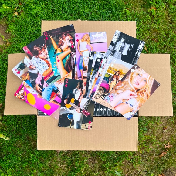 Guess Spring 2004 Catalogue Collectible Playing Cards by Paul Marciano - Picture 2 of 16